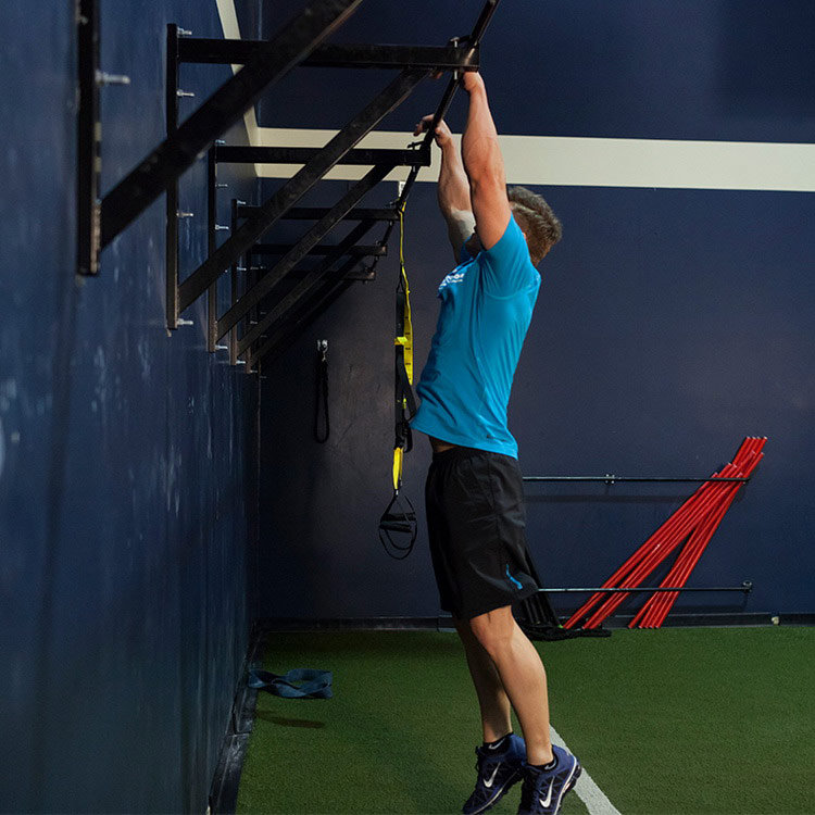 техника выполнения упражнения: Бёрпи с подтягиванием (Burpee Pull-Up) на фото техника выполнения упражнения: Бёрпи с подтягиванием (Burpee Pull-Up) на фото