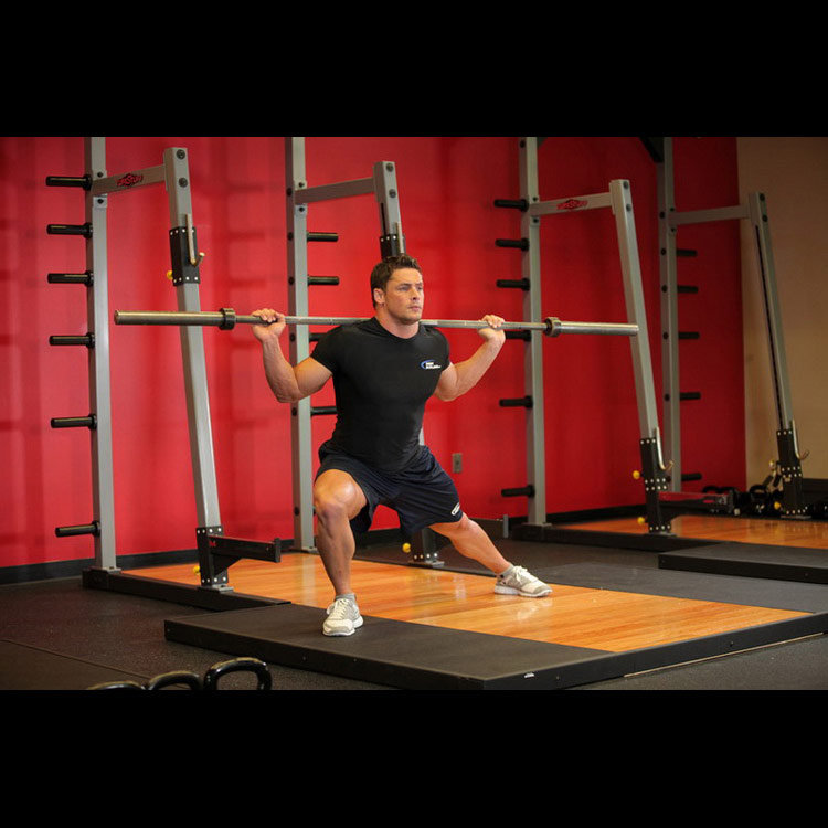техника выполнения упражнения: Боковые выпады со штангой (Barbell Side Split Squat) на фото техника выполнения упражнения: Боковые выпады со штангой (Barbell Side Split Squat) на фото