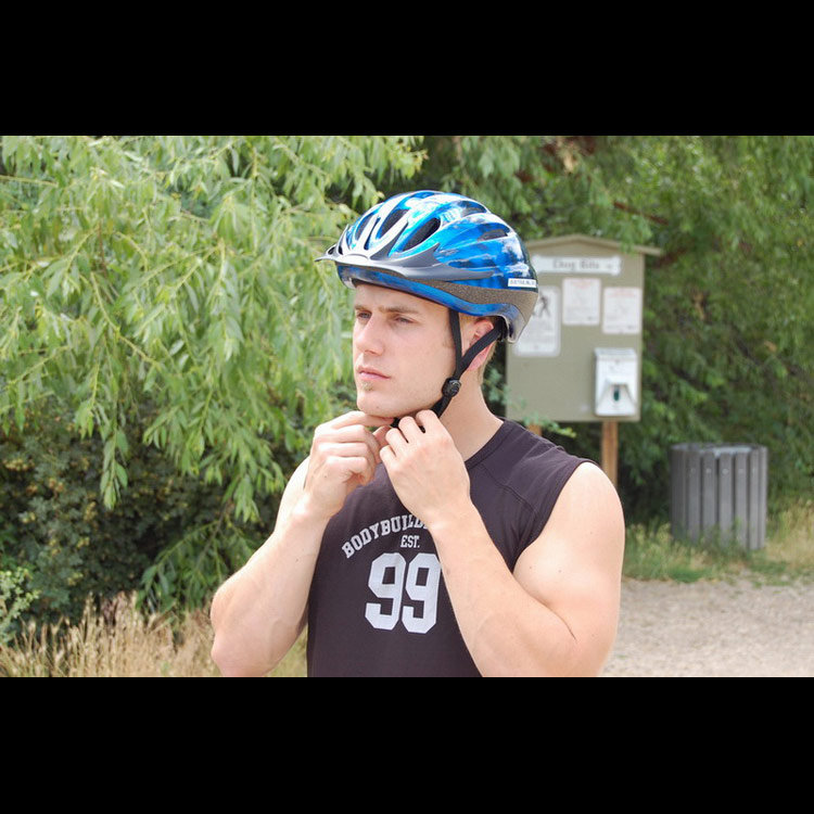 техника выполнения упражнения: Езда на велосипеде (Bicycling) на фото техника выполнения упражнения: Езда на велосипеде (Bicycling) на фото