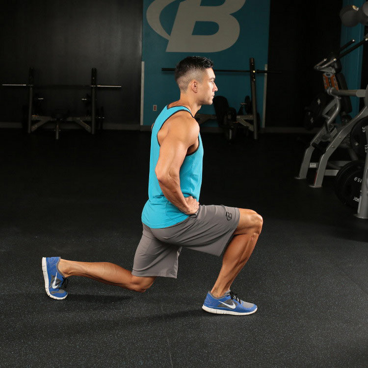 техника выполнения упражнения: Выпады с собственным весом (Bodyweight Lunge) на фото техника выполнения упражнения: Выпады с собственным весом (Bodyweight Lunge) на фото