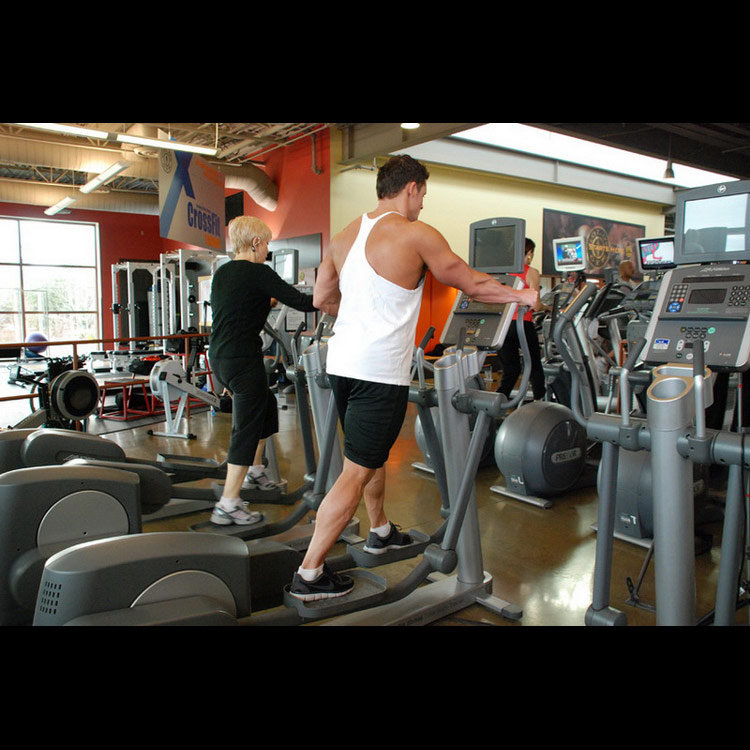 техника выполнения упражнения: Эллиптический тренажер (Elliptical Trainer) на фото техника выполнения упражнения: Эллиптический тренажер (Elliptical Trainer) на фото