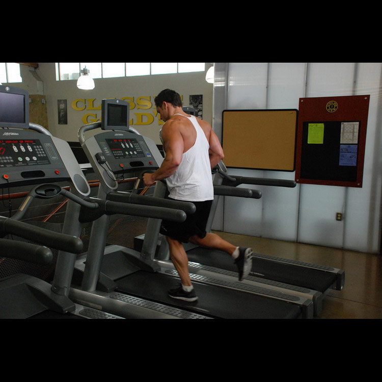 техника выполнения упражнения: Ходьба на беговой дорожке (Jogging-Treadmill) на фото техника выполнения упражнения: Ходьба на беговой дорожке (Jogging-Treadmill) на фото