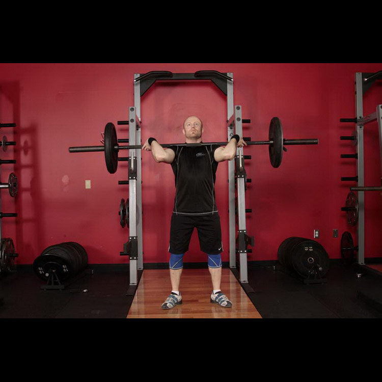 техника выполнения упражнения: Толчок штанги от груди с приседом (Squat Jerk) на фото