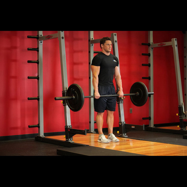 техника выполнения упражнения: Шраги со штангой (Barbell Shrug) на фото техника выполнения упражнения: Шраги со штангой (Barbell Shrug) на фото
