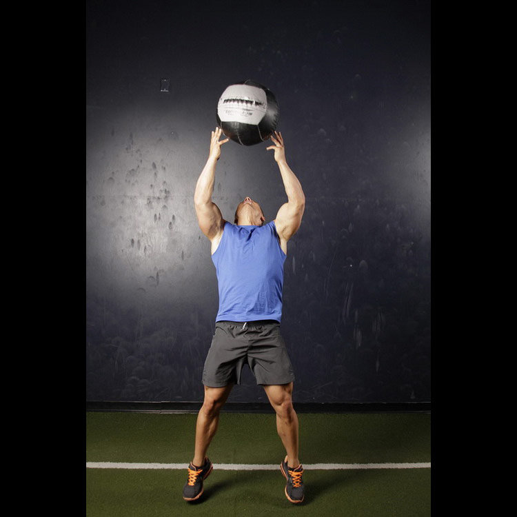 техника выполнения упражнения: Броски медицинбола с партнёром (Backward Medicine Ball Throw) на фото техника выполнения упражнения: Броски медицинбола с партнёром (Backward Medicine Ball Throw) на фото