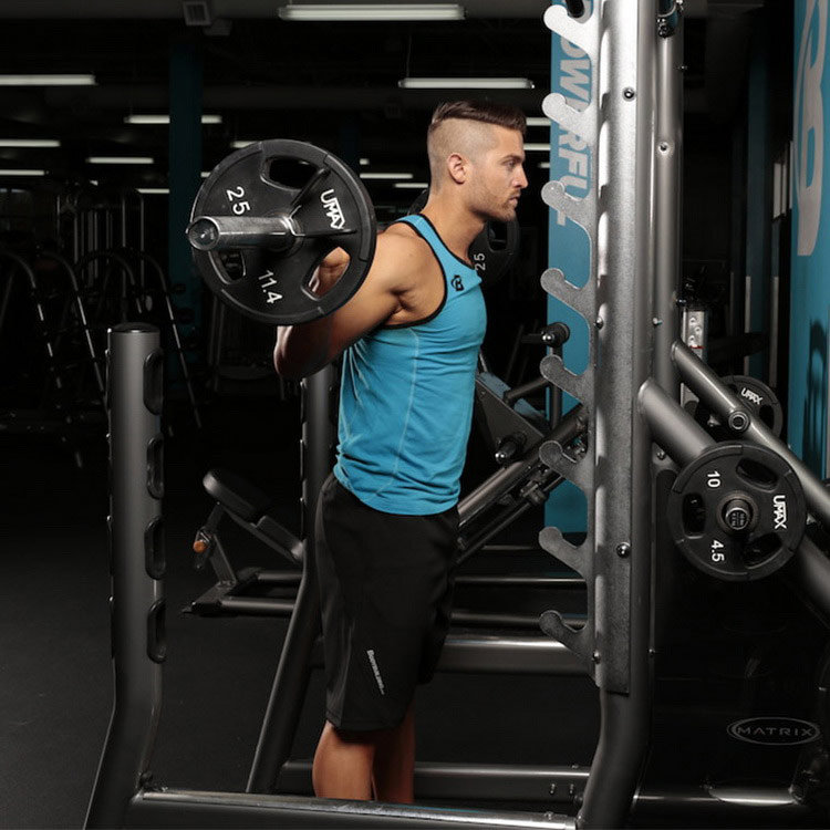 техника выполнения упражнения: Жим штанги стоя из-за головы (Snatch-Grip Behind-The-Neck Overhead Press) на фото техника выполнения упражнения: Жим штанги стоя из-за головы (Snatch-Grip Behind-The-Neck Overhead Press) на фото